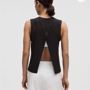 BLACK Pace Crush Cross-Back Graphic Tank Top